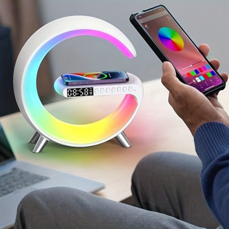 Luminária de Mesa Multifuncional: 15W Luz Atmosférica RGB Alarme Relógio e Alto-Falante Bluetooth Integrado